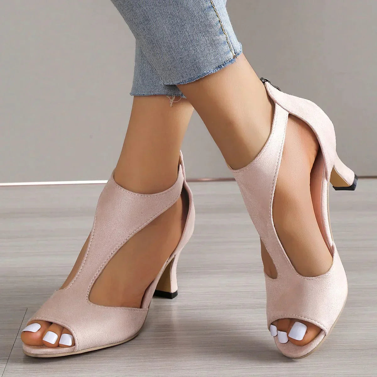 Sandales À Talons Élégance Sculptée | Raffinement et Confort