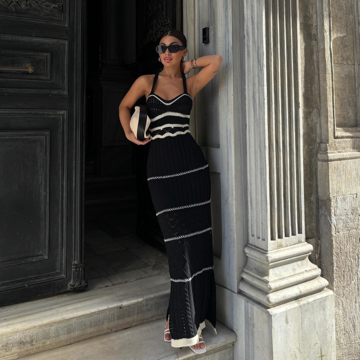 Robe Longue Maille Ajournée | Charme Méditerranéen et Élégance Sculptée