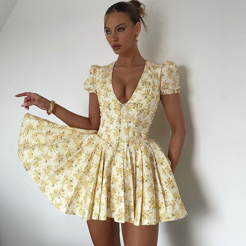 Robe Courte | Imprimé Fleuri Jaune | Romantique et Évasée