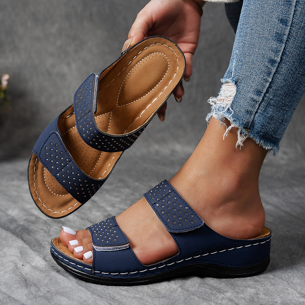 Sandales Ouvertes à Brides Perforées | Confort Léger et Style Estival