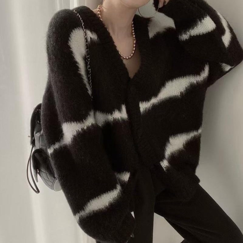Cardigan Oversize Graphique | Confort Douillet et Look Audacieux