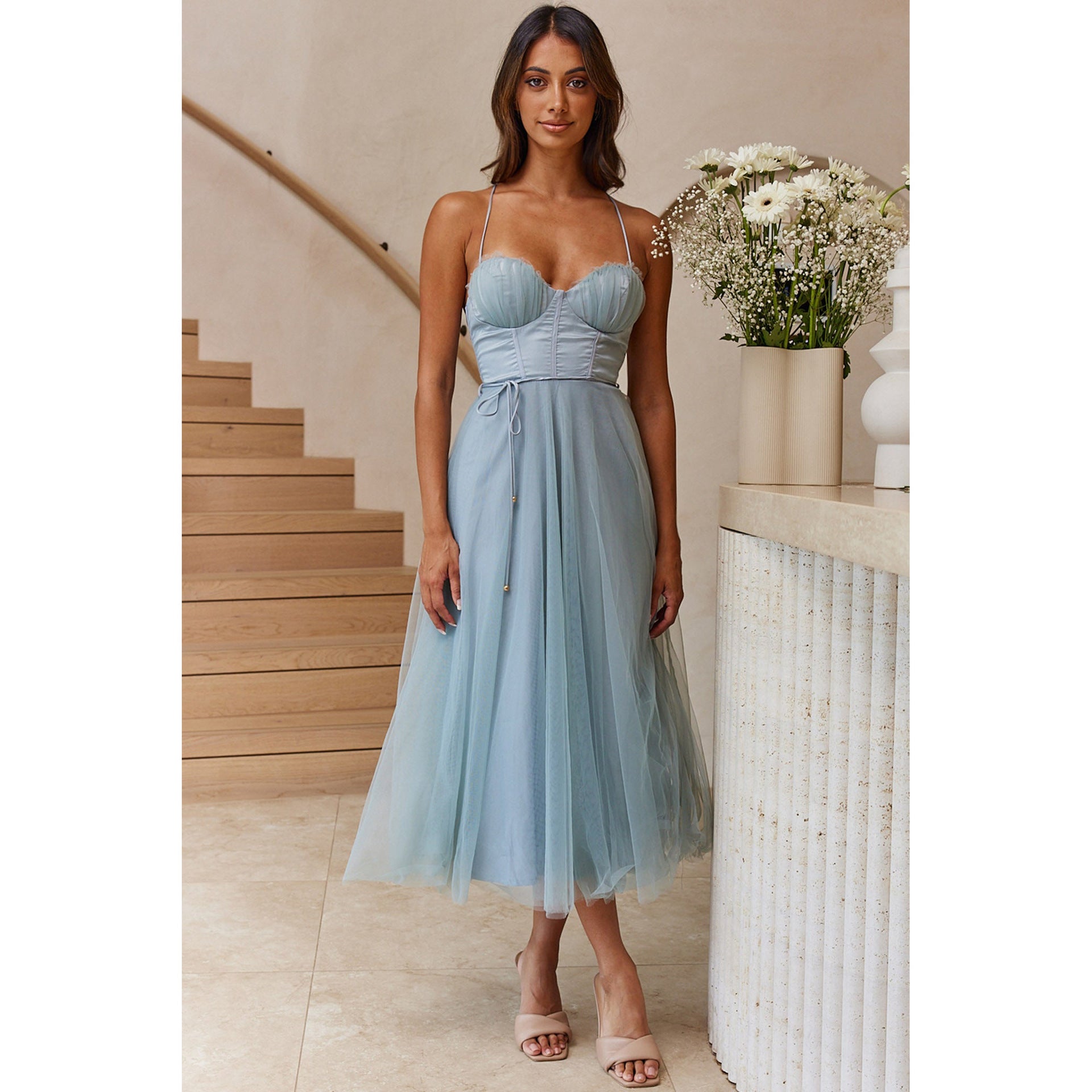 Douce Romance | Robe Midi en Tulle à Bretelles et Corset