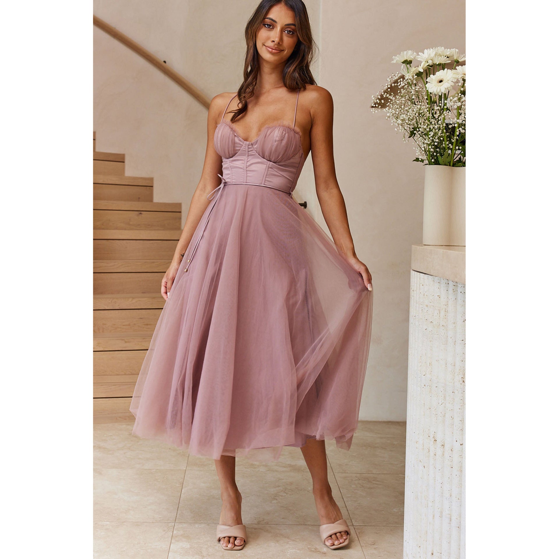 Douce Romance | Robe Midi en Tulle à Bretelles et Corset
