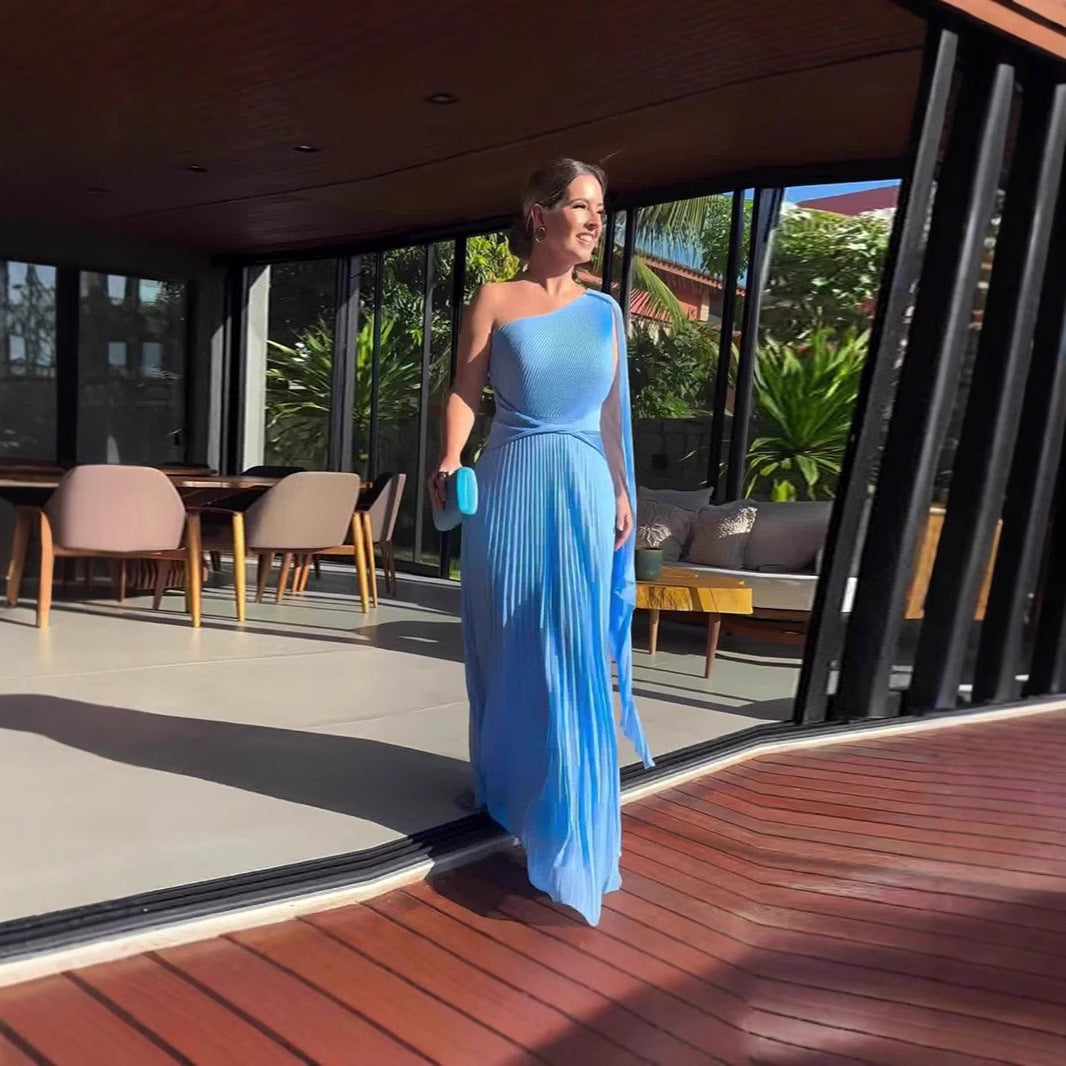 Robe Longue Asymétrique Plissée | Élégance Sculpturale