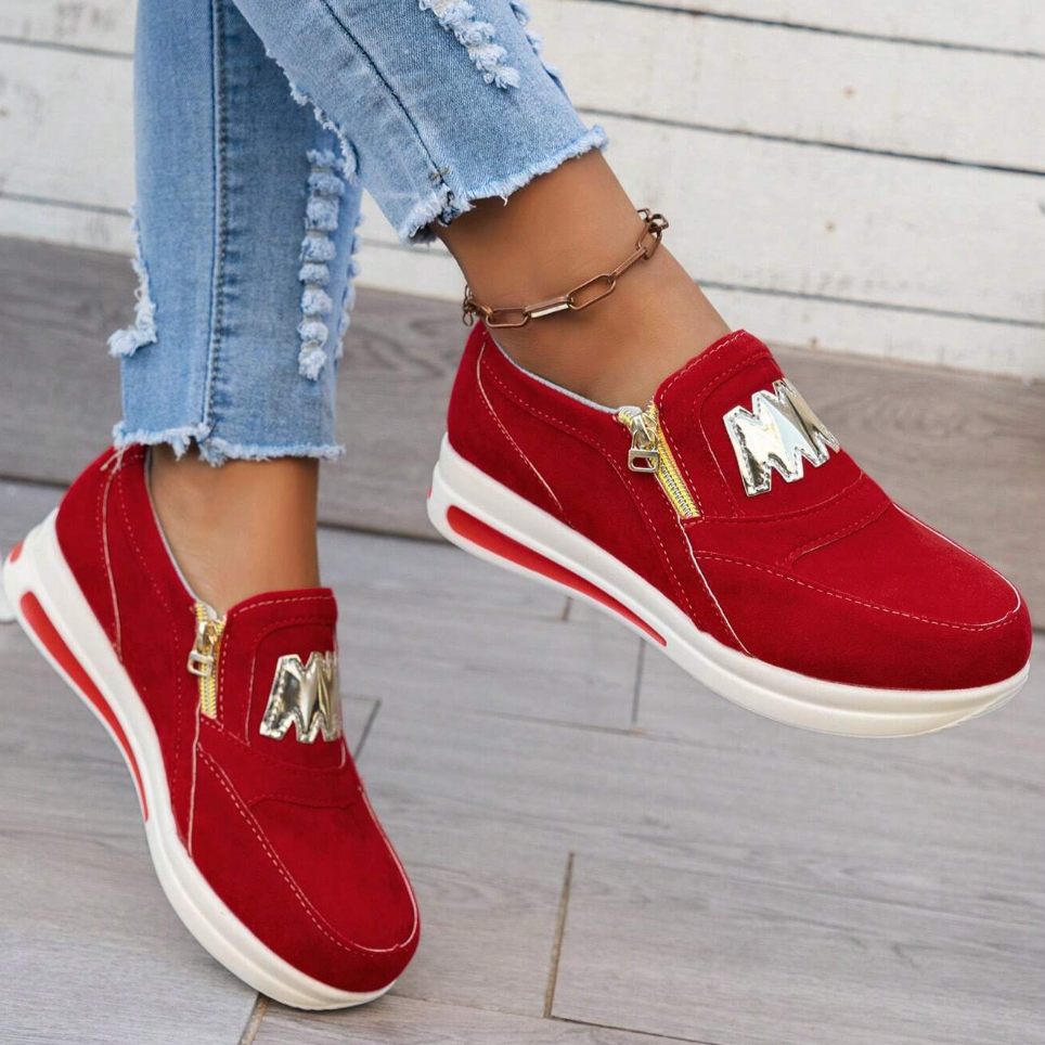 Baskets Glam Slip-On | Chic Détail Doré et Confort Moderne