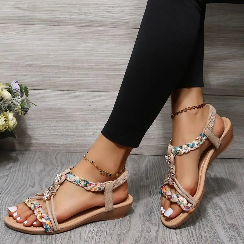 Sandales Tressées à Ornements Fleuris | Bohème Chic et Confort Été