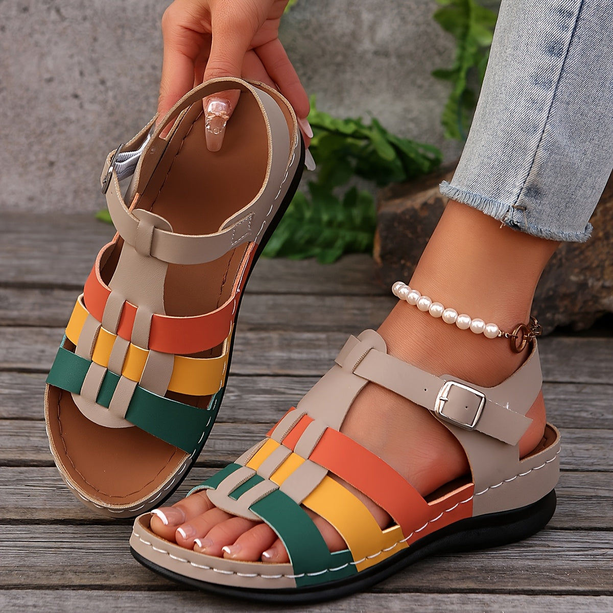 Sandales Plates Multicolores | Confort et Style Estival