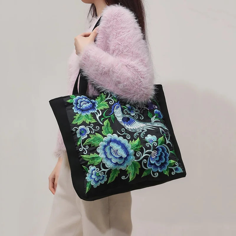 Sac Cabas Brodé | Élégance Bohème et Détails Artisans