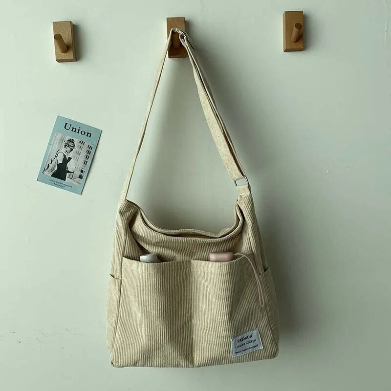 Casual Tendre | Sac Cabas en Velours Côtelé avec Porte-Clé Ourson