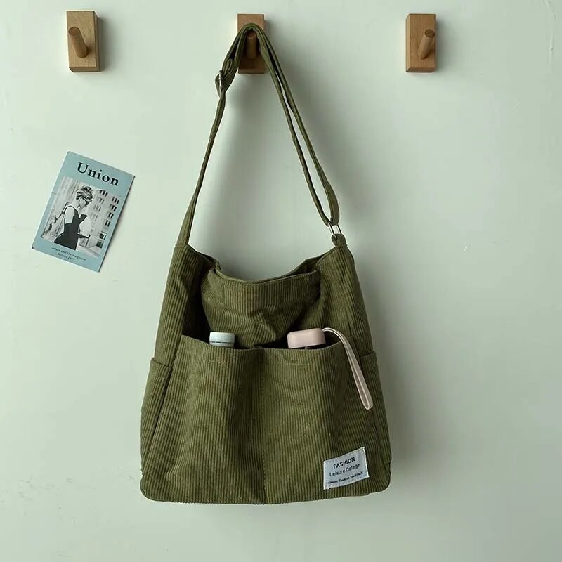 Casual Tendre | Sac Cabas en Velours Côtelé avec Porte-Clé Ourson