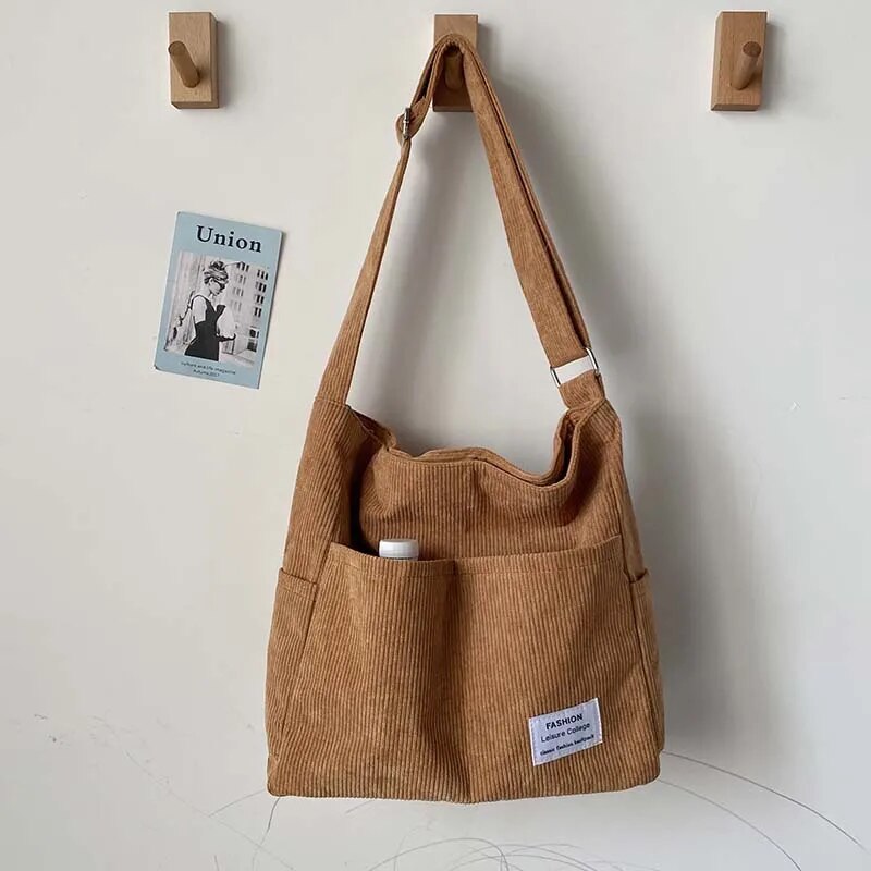 Casual Tendre | Sac Cabas en Velours Côtelé avec Porte-Clé Ourson