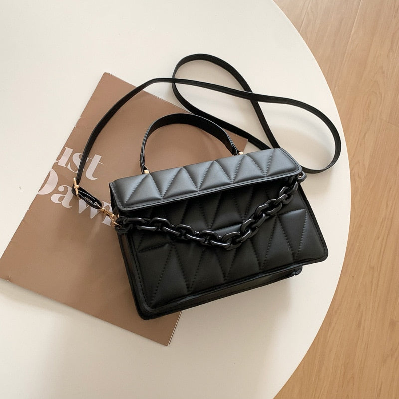 Sac Bandoulière Matelassé | Élégance Minimaliste et Détail Moderne