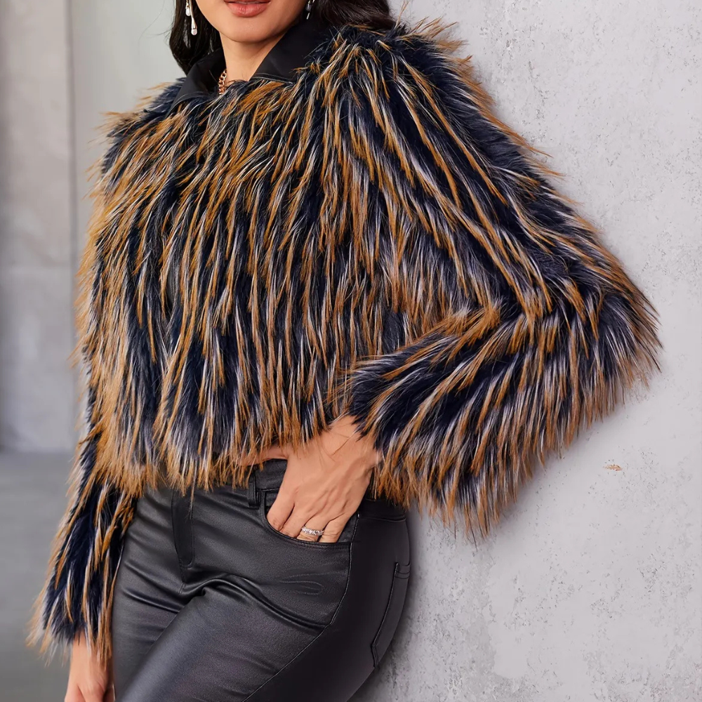 Veste Courte Fausse Fourrure | Multicolore | Audacieuse et Glamour