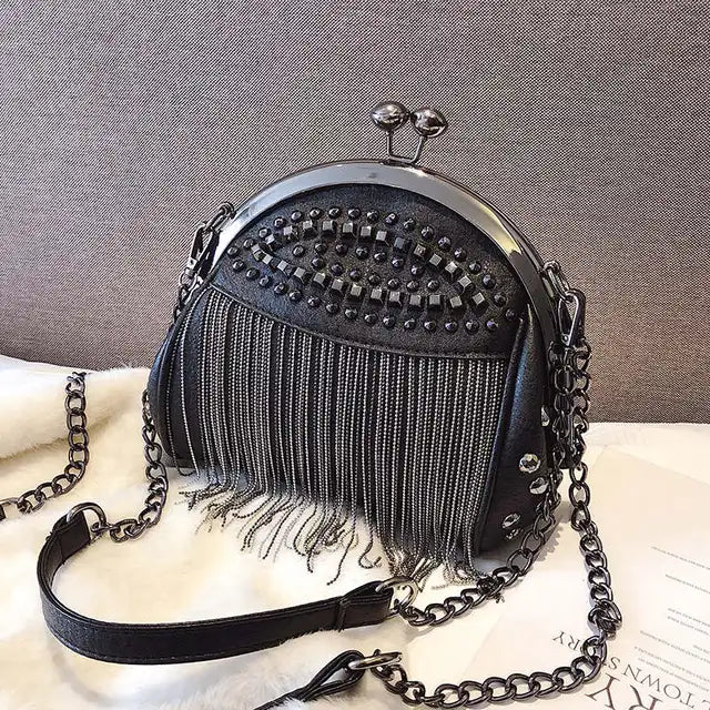 Sac Bandoulière Clouté à Franges Métalliques | Audacieux et Tendance
